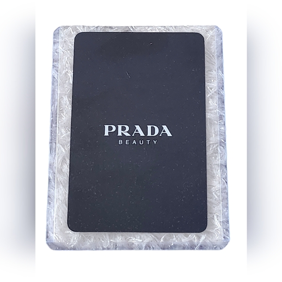 Prada New Bundle 4 💎 5❤️ Cards in Protective Cases - Picture 4 of 5
